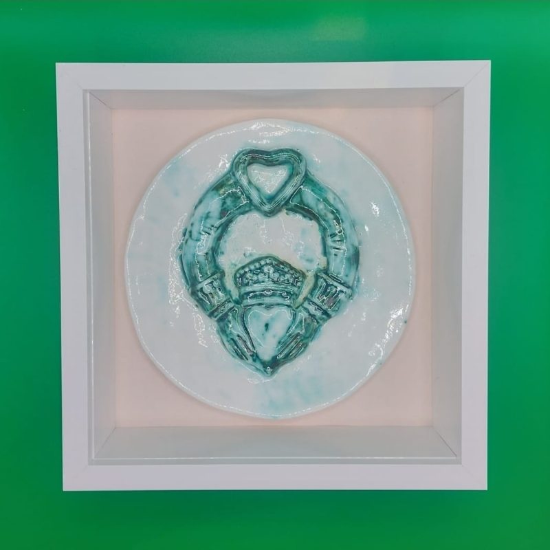 Claddagh Ring Circular Tile